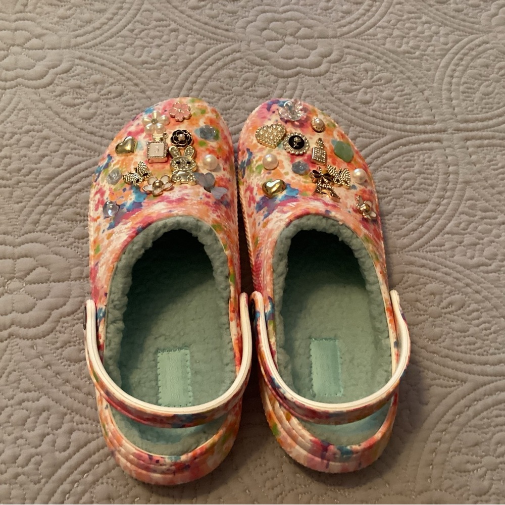 CROCS Multicolor Women's Clogs with Charms